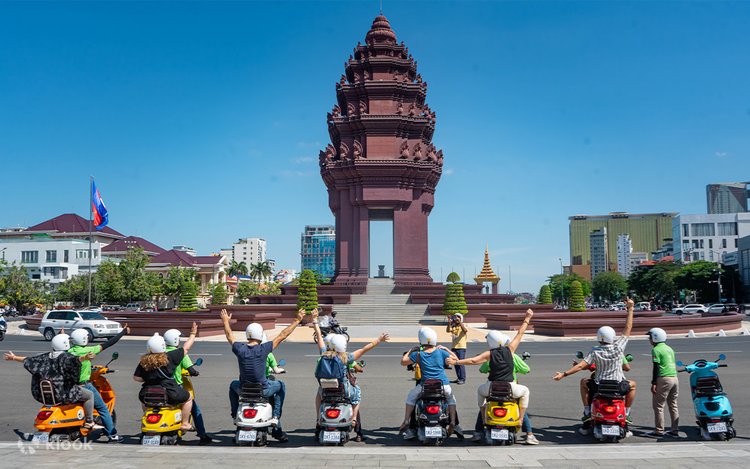 1 Day Phnom Penh City Tour Easy Rider